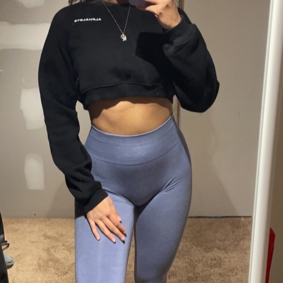 Alphalete classic crew crop sweatshirt - Picture 5 of 16